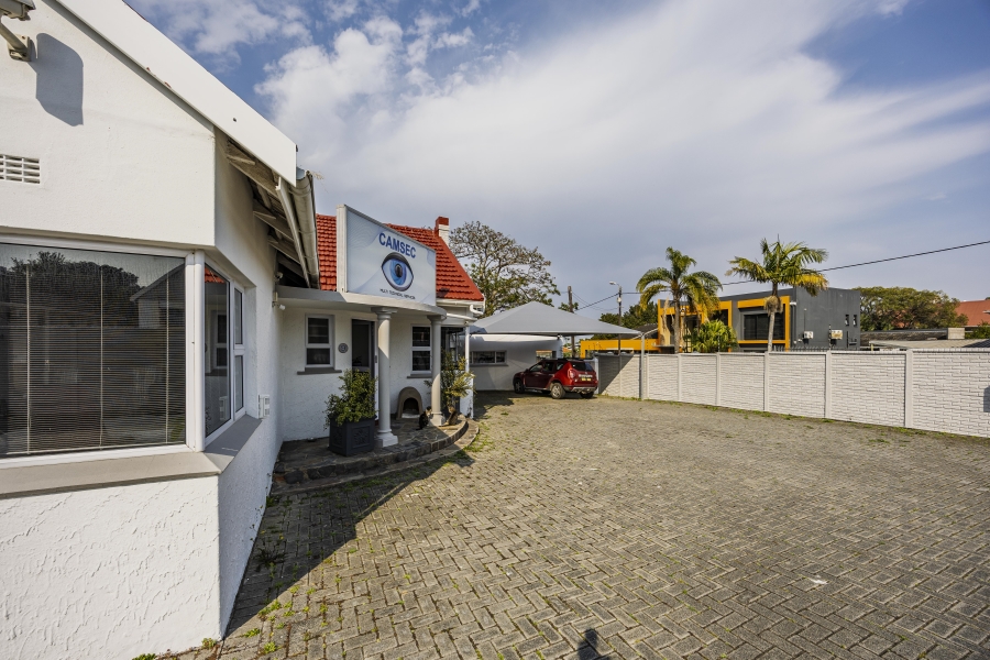 Commercial Property for Sale in Vincent Eastern Cape